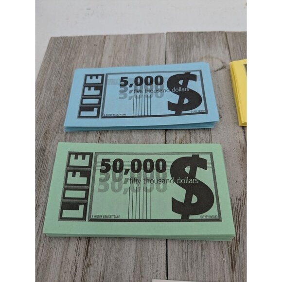 The Game of Life Replacement Parts Paper Money Currency Loan And Insurance - Picture 2 of 7